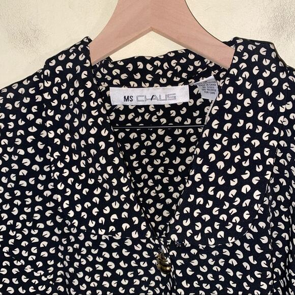 VNTG MS. CHAUS geometric pattern button up dress 12 - Picture 5 of 6